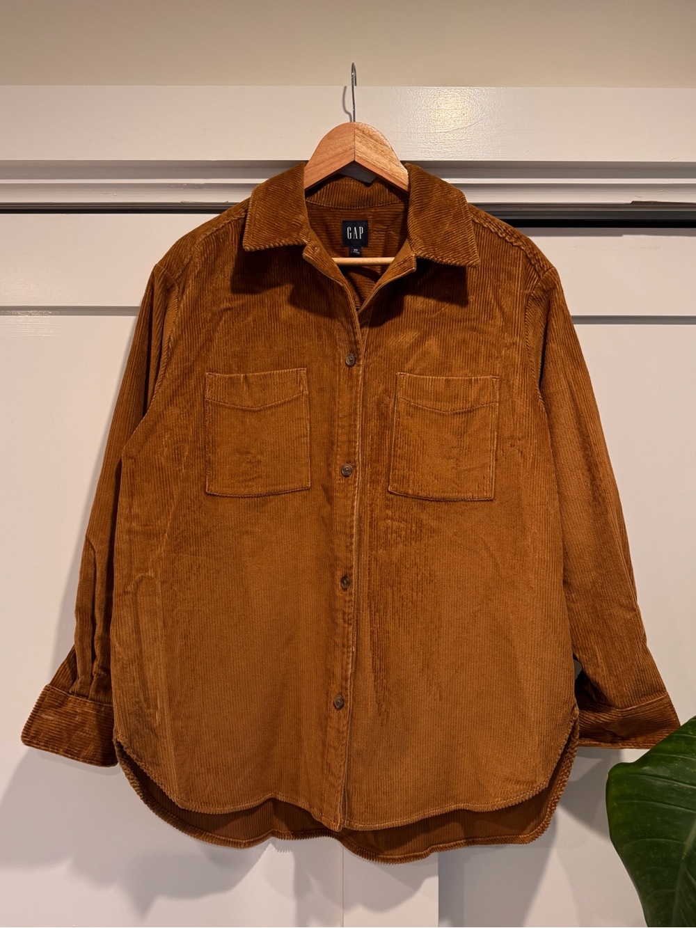 GAP Corduroy Button-Up Shirt in Rust Brown - XS [Oversized Fit]
